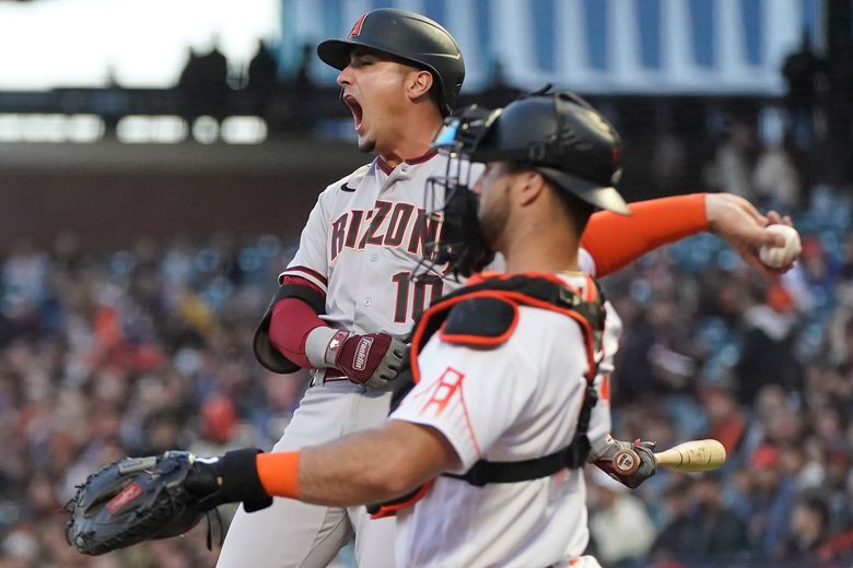 Logan Webb goes 7 strong as Giants double up D-backs