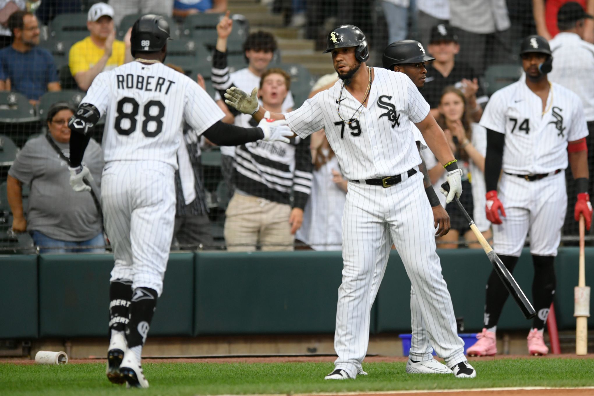 Javier Baez homers as Tigers beat White Sox for 5th straight win