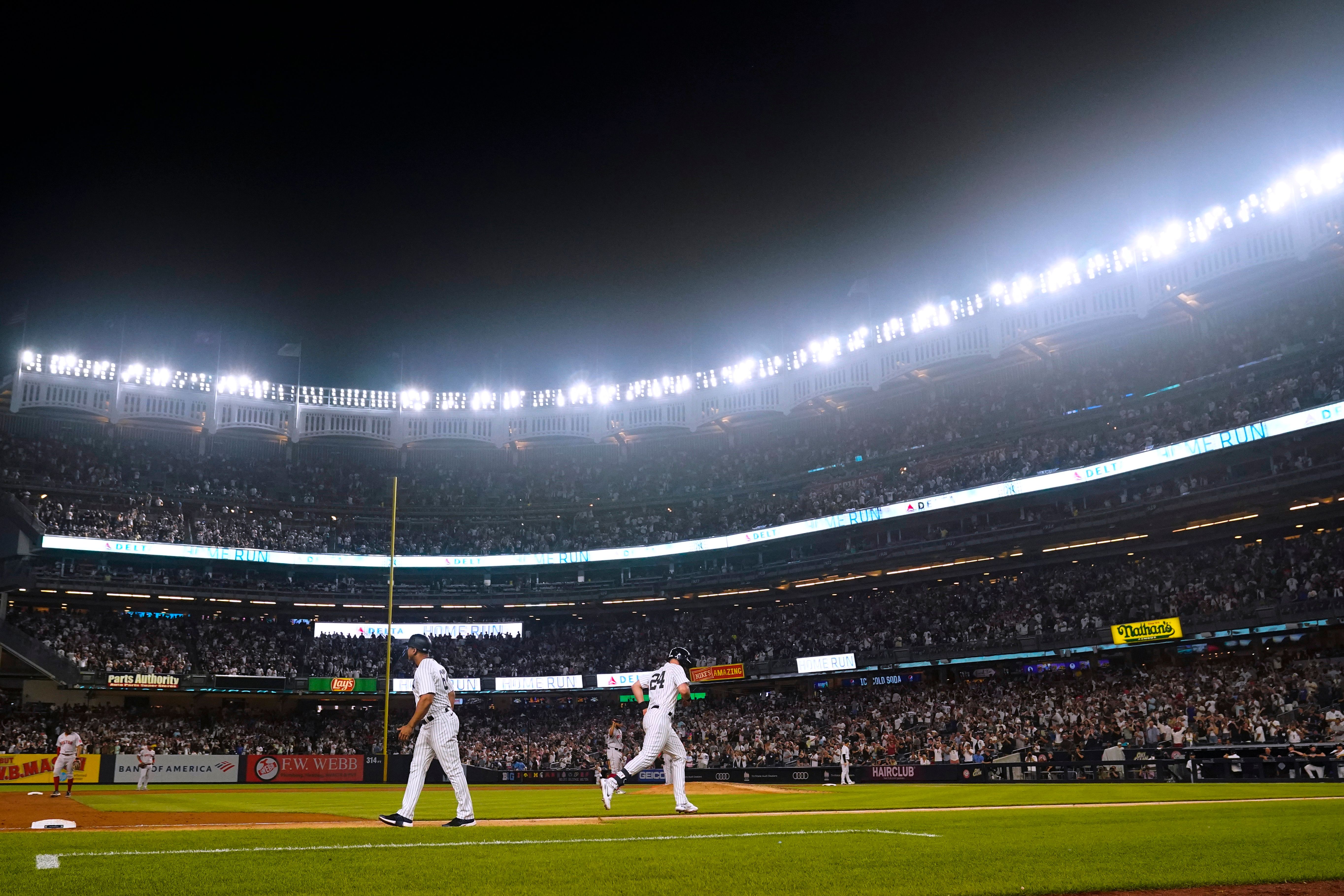 Yankees: NYPD investigating after drone 