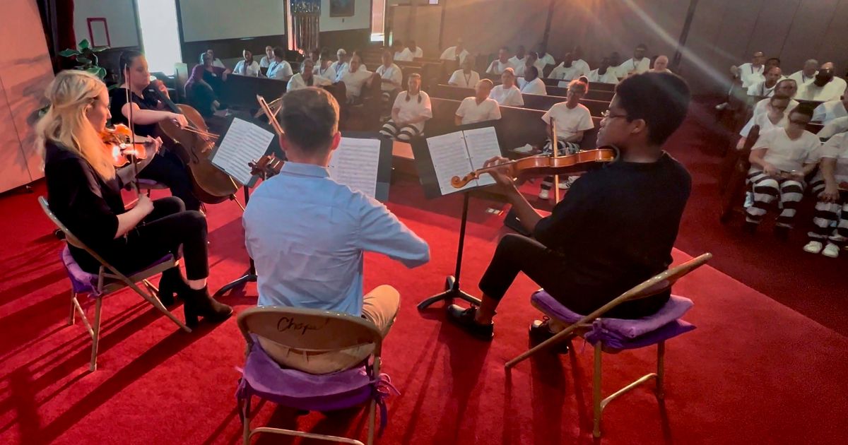 String quartet brings music to inmates in Mississippi prison The