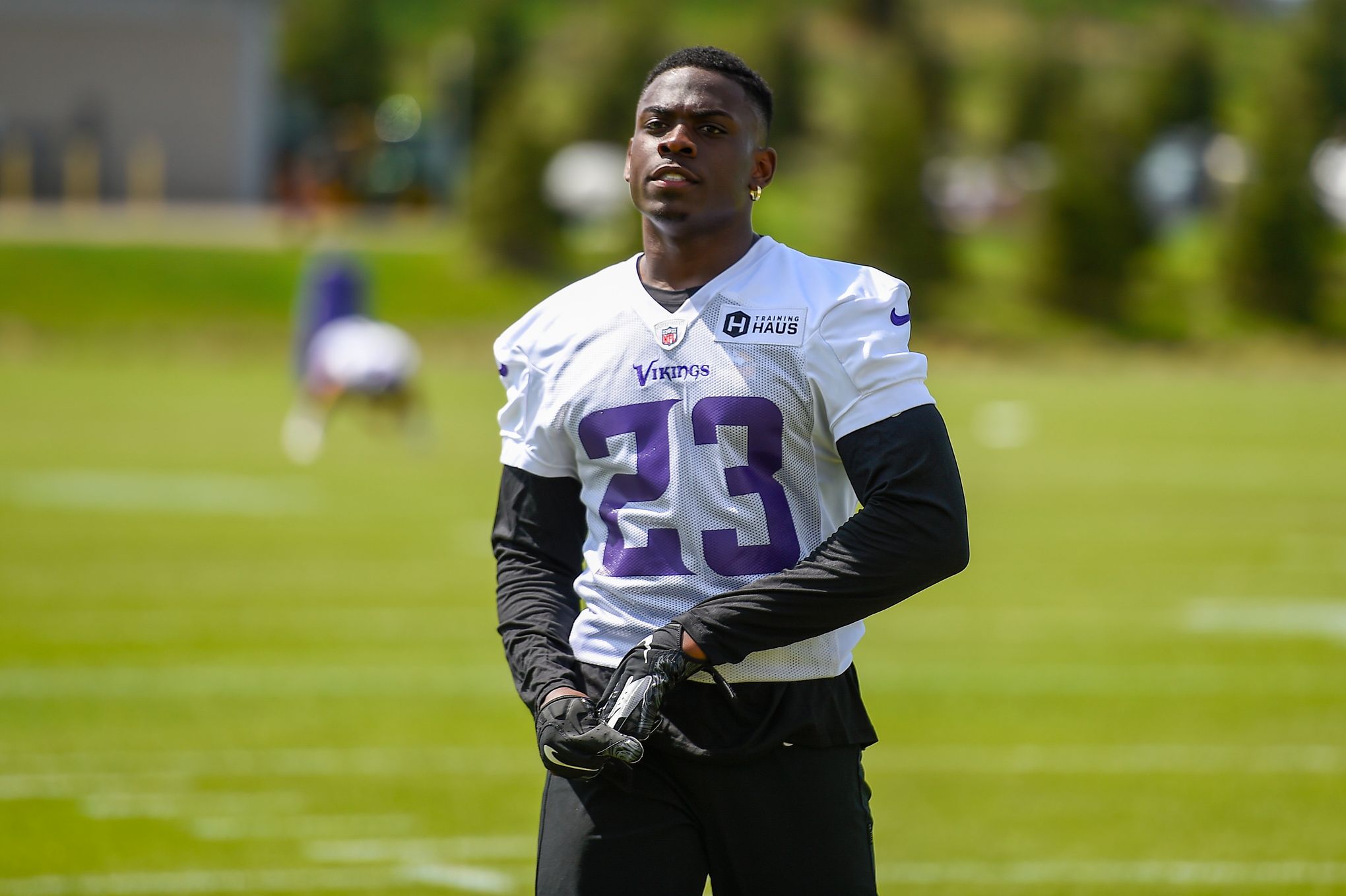 Vikings sign Booth, Ingram, finish rookie deals before camp