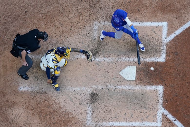 Brewers walk off with win over Cubs in extra innings