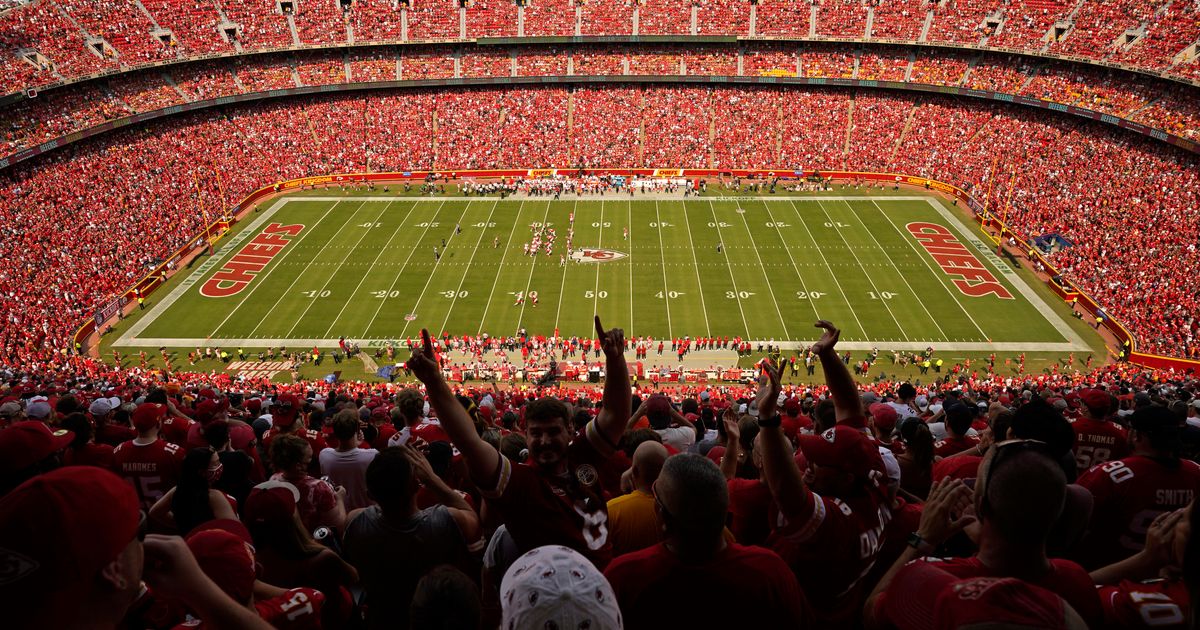 Kansas City law firm hired to handle stadium negotiations with Chiefs,  Royals