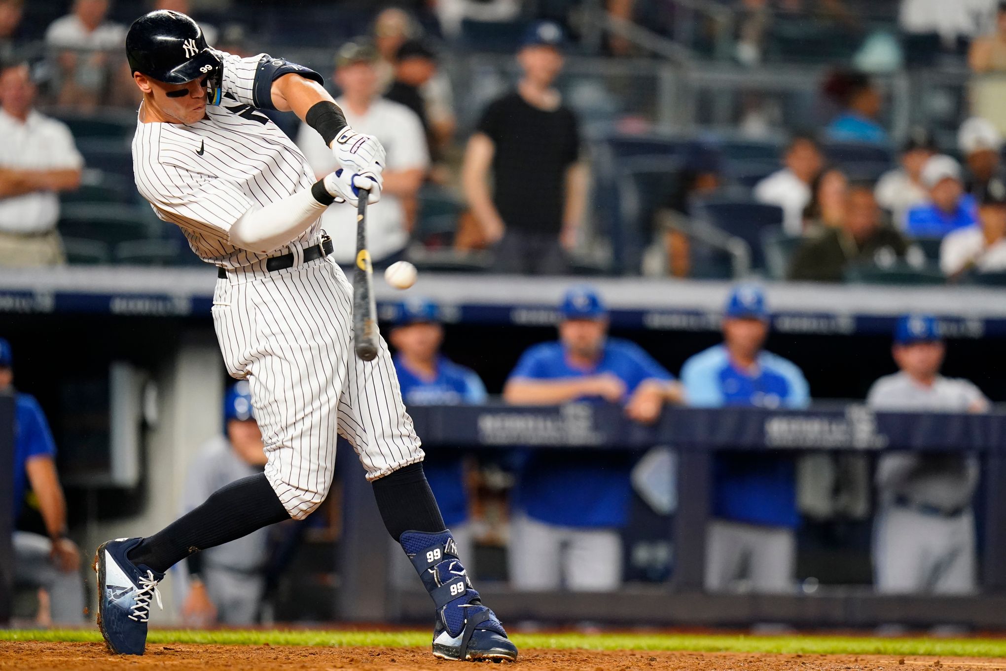 Isiah Kiner-Falefa's first center field start a success for Yankees