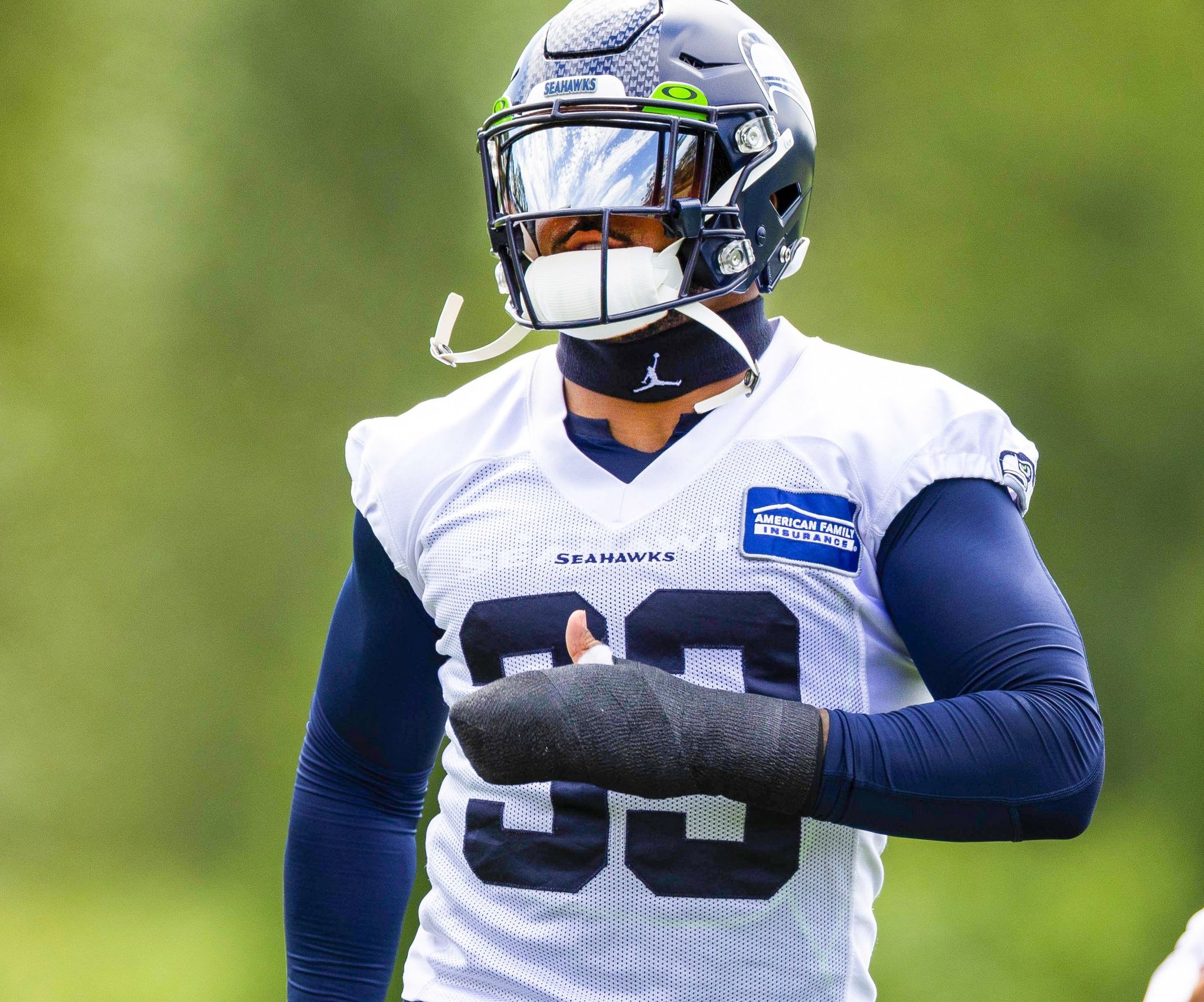 Jamal Adams Teases First Look in New Seahawks Jersey