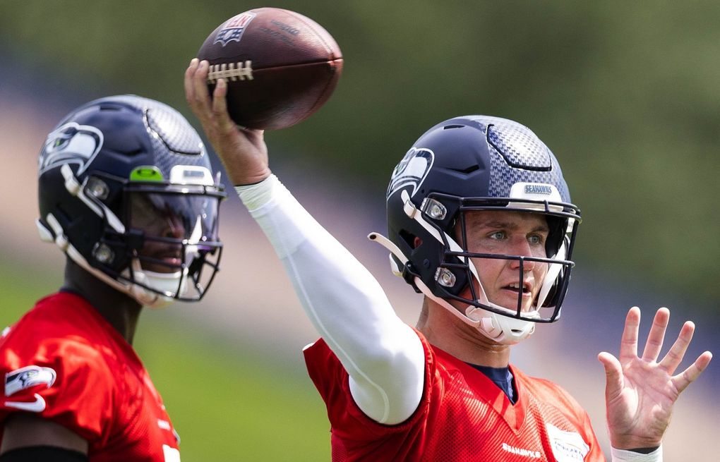 Seahawks QBs Drew Lock, Geno Smith to split 1st-team reps this summer