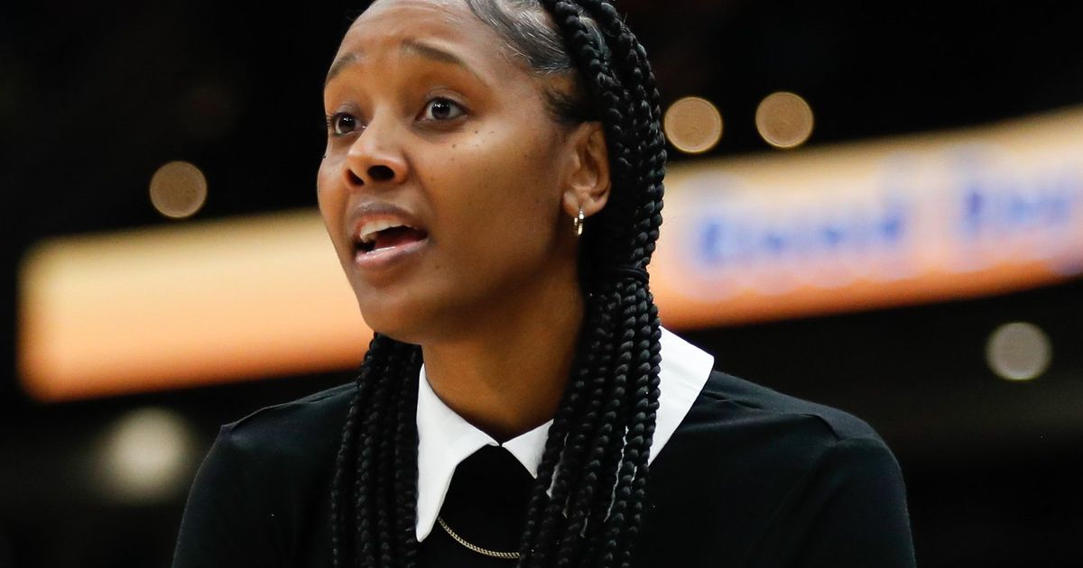 Storm coach Noelle Quinn tests positive for COVID, will miss game vs. Aces  The Seattle Times