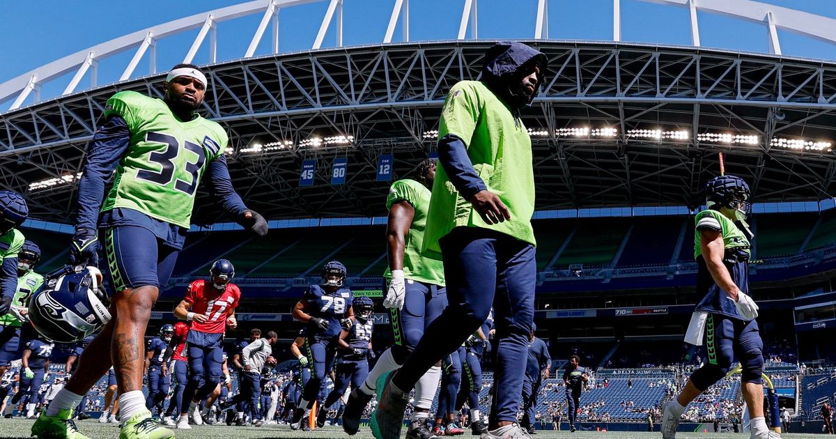 Seattle Seahawks scrimmage in Lumen Field on Saturday Aug. 6, 2022