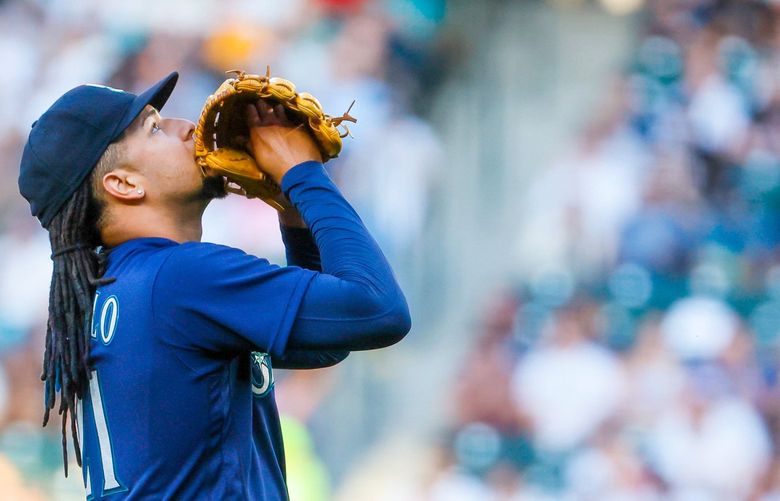 T-Mobile Park – Seattle Mariners vs. New York Yankees – 080922
Seattle Mariners starting pitcher Luis Castillo looks to the sky after getting out of the first inning, Tuesday, Aug. 9, 2022, in Seattle, Wash. 221221 221221