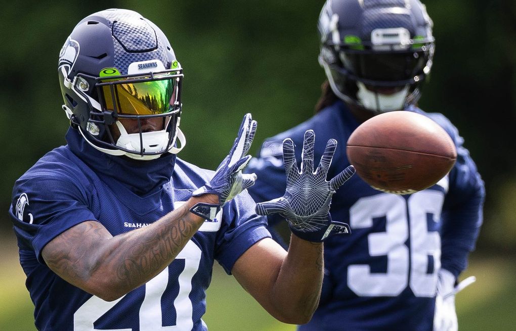 Seahawks-Saints injury report: Rashaad Penny misses Wednesday