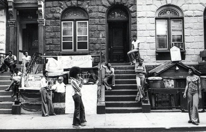 Harlem Street, 1976-77, Carrie Mae Weems, American, born 1953, gelatin silver print, 5 5/16 x 8 15/16 inches, ©†Carrie†Mae†Weems, courtesy of the artist and Jack Shainman Gallery, New York.
These images are approved for press and promotional use. The images cannot be cropped or altered in anyway or overlaid with text, and the full credit line must accompany each use.