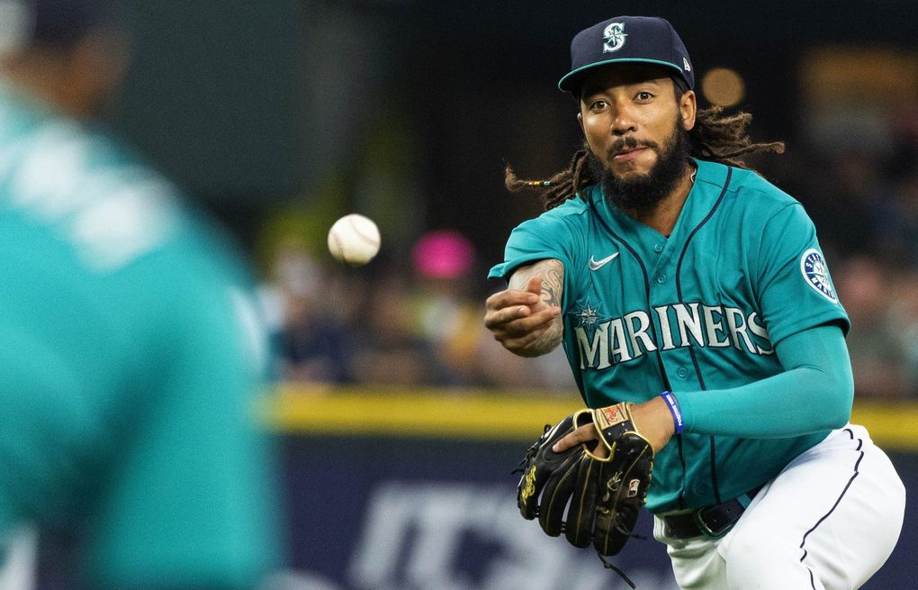 What happened to JP Crawford? Mariners shortstop pulled early from