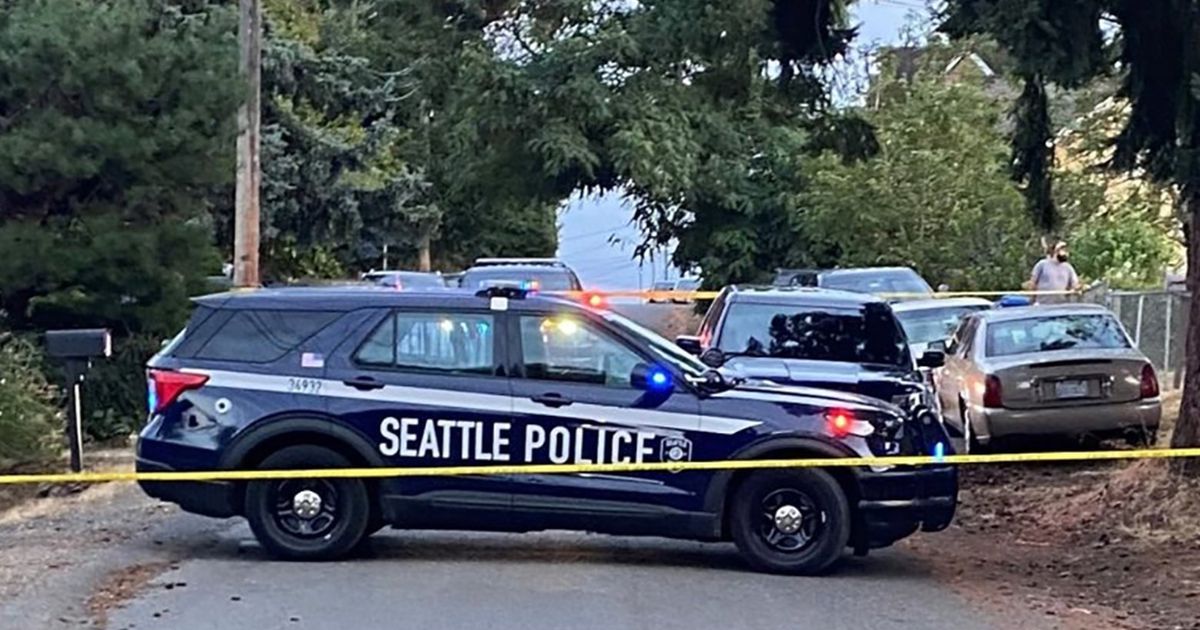 1 man killed, another wounded in Columbia City shooting The Seattle Times
