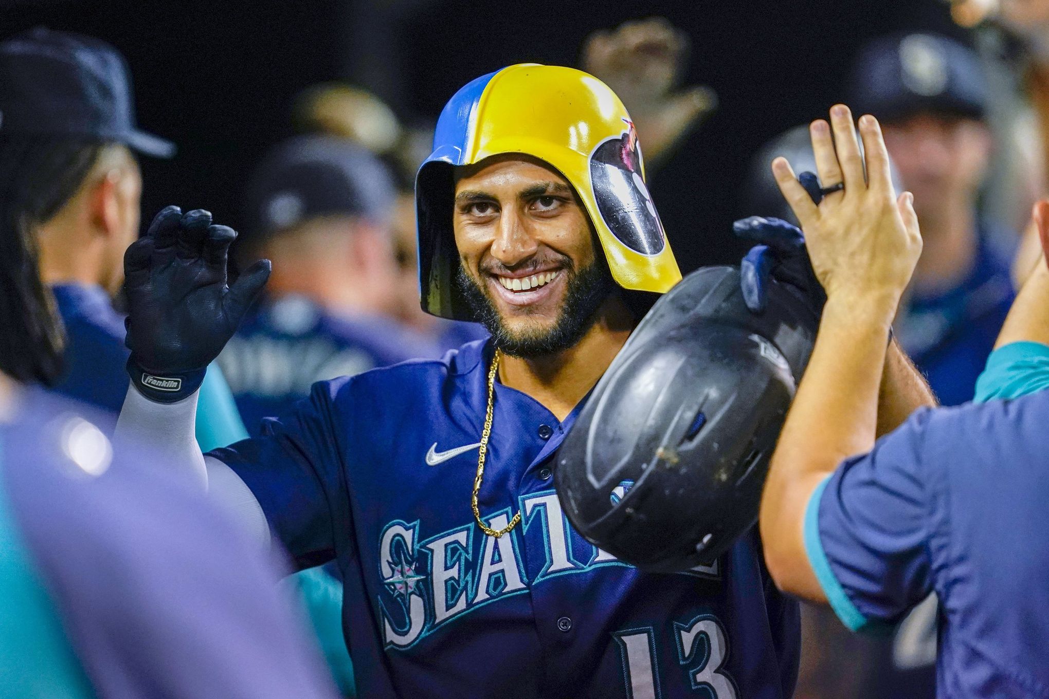 Abraham Toro, back from Tacoma, hits key home run as Mariners beat