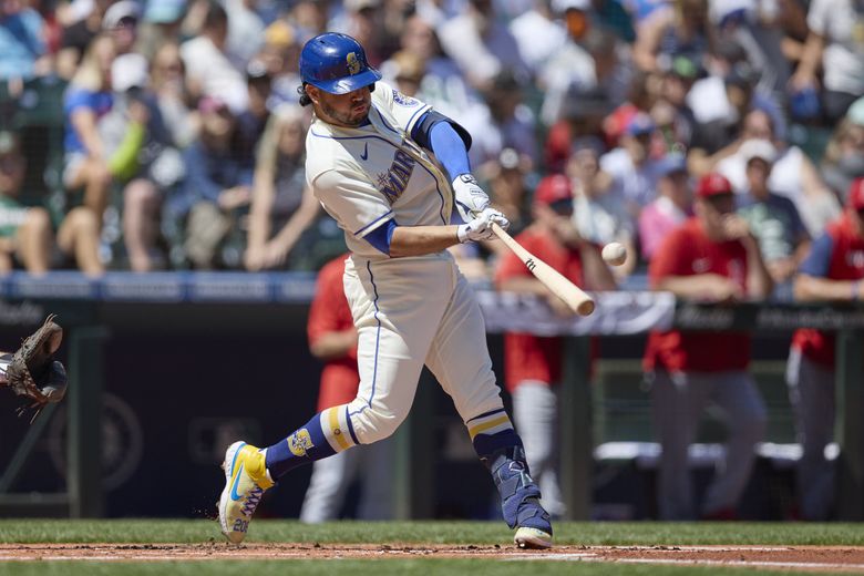 Mariners' Julio Rodríguez, Jesse Winker return from injury to full OF -  Seattle Sports