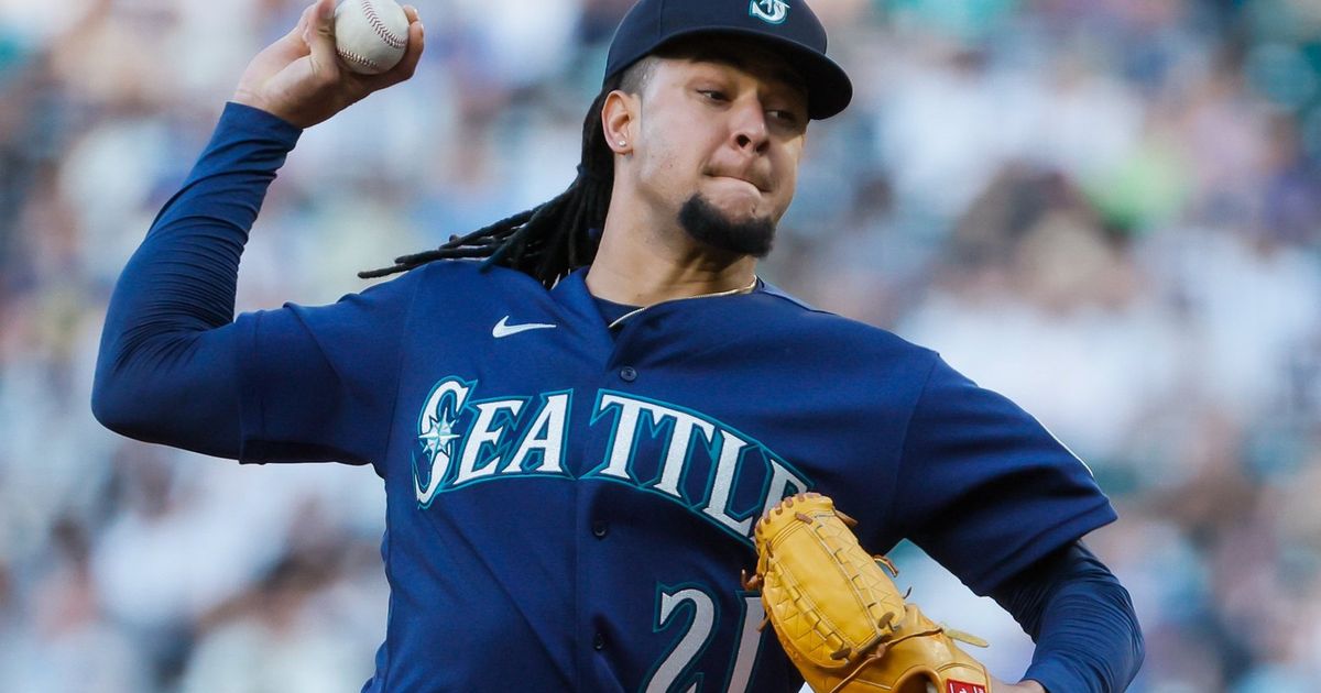 Mariners 'pleased' Luis Castillo won't pitch for Dominican Republic in WBC