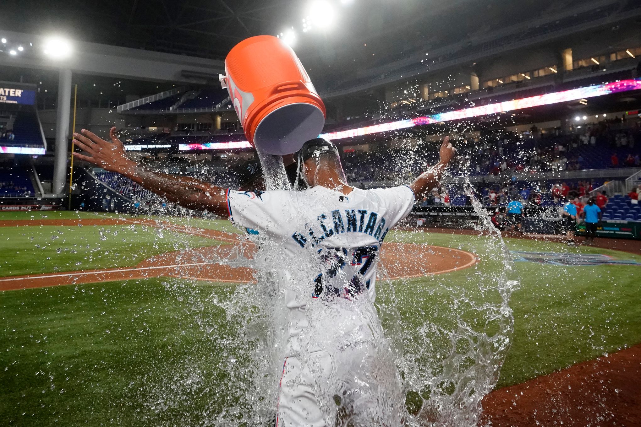 Sandy Alcantara tosses complete-game, 5-hitter as the Marlins beat Yankees  3-1