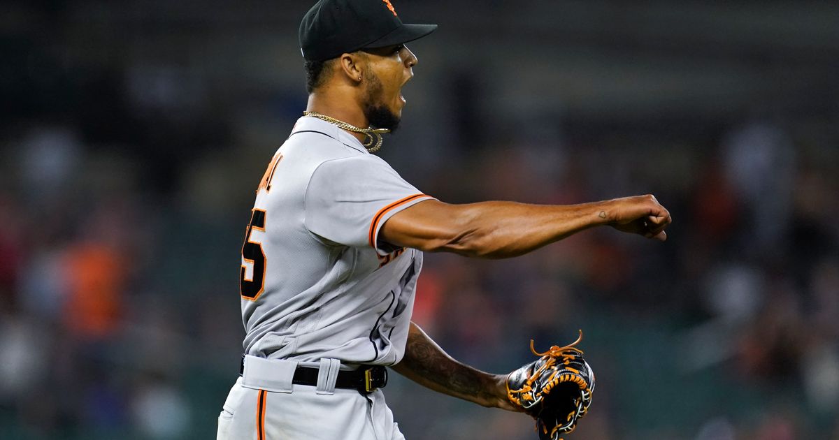 Rodón stays hot as Longoria helps Giants beat Tigers, 3-1