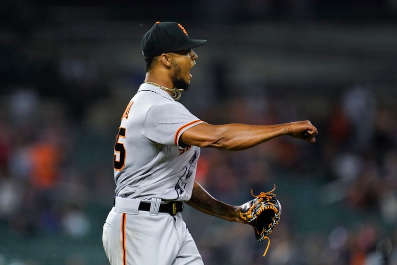 World Series: Giants Take 3-0 Lead Over Tigers - The New York Times