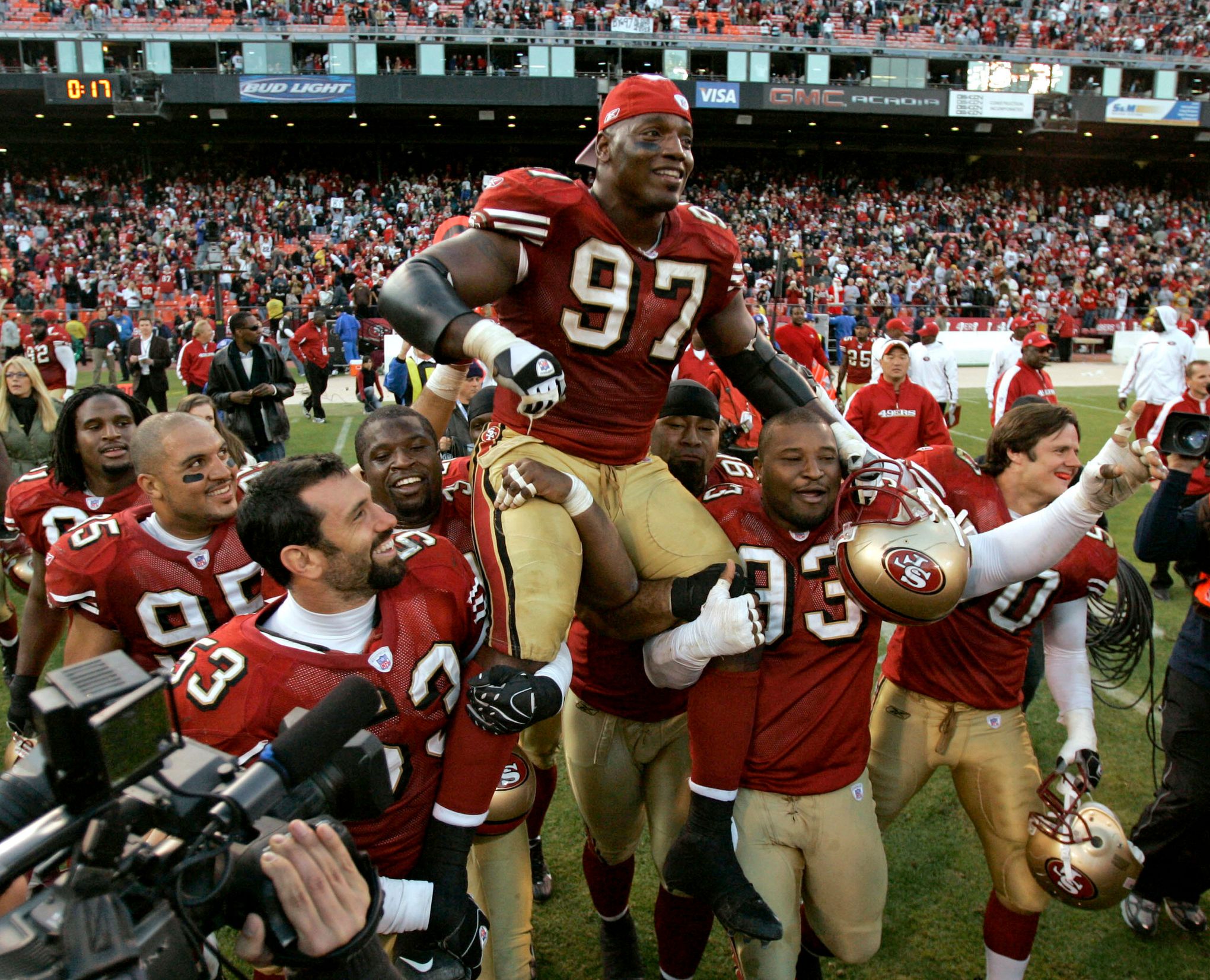 Predicting what games 49ers wear their classic throwback uniforms