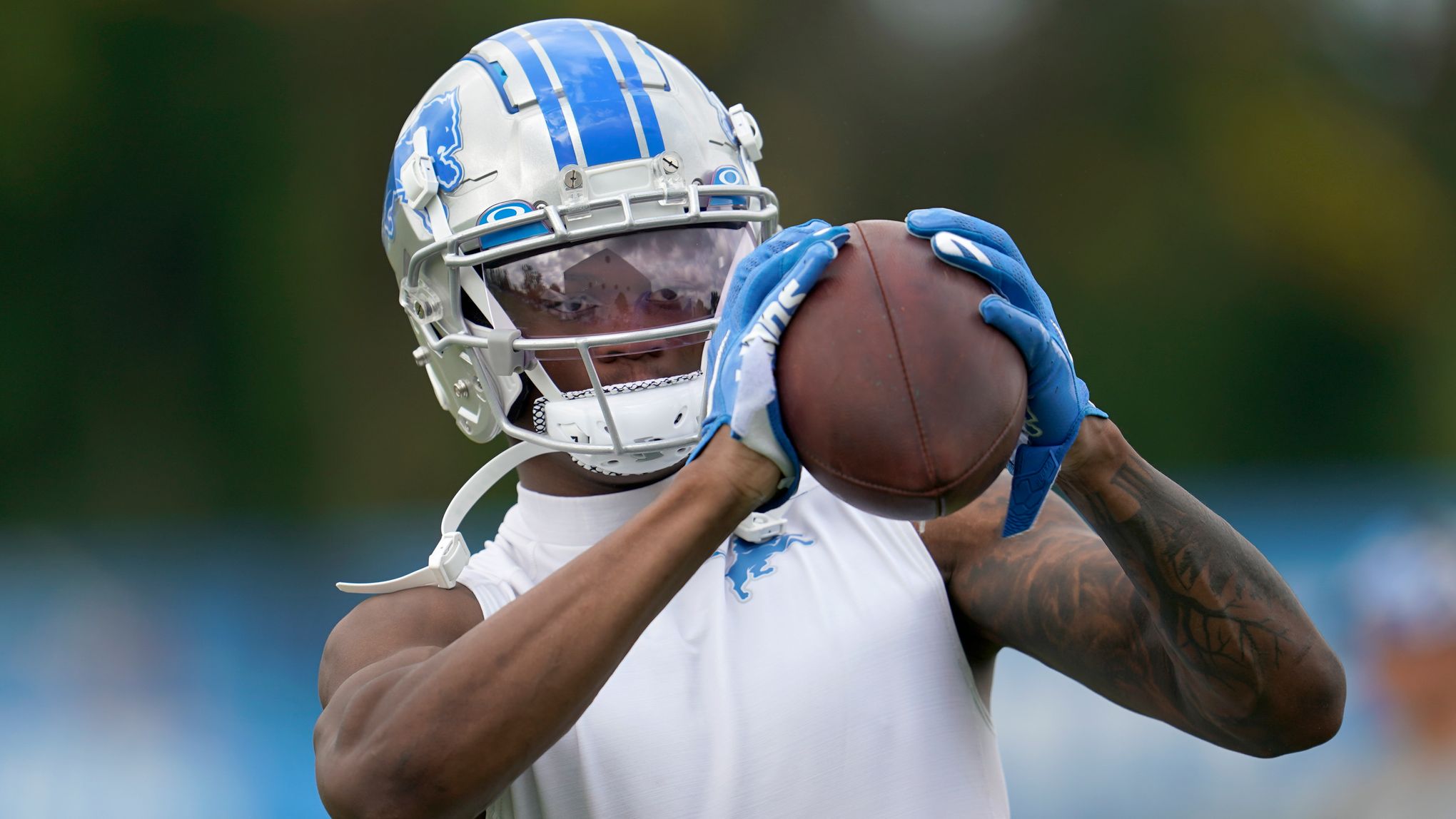 Lions giving Harris chance to earn starting cornerback spot