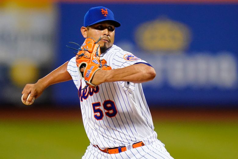 Mets pitcher Walker (back) exits after 2 innings vs Braves