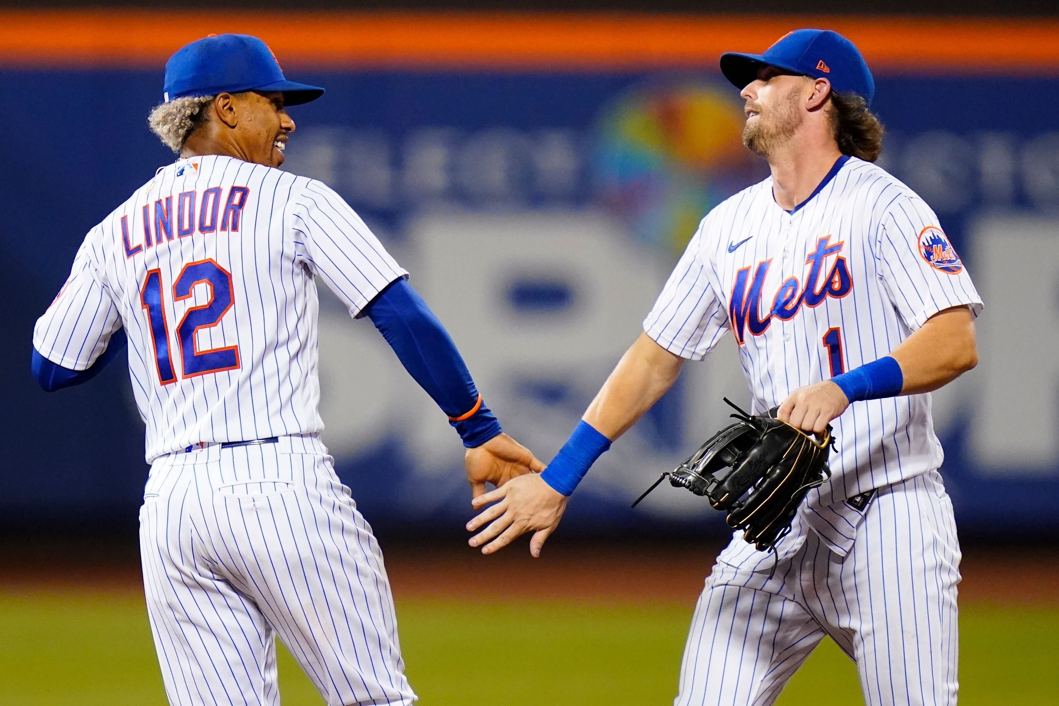 Lindor, McNeil back Carrasco as streaking Mets beat Reds 6-2 | The