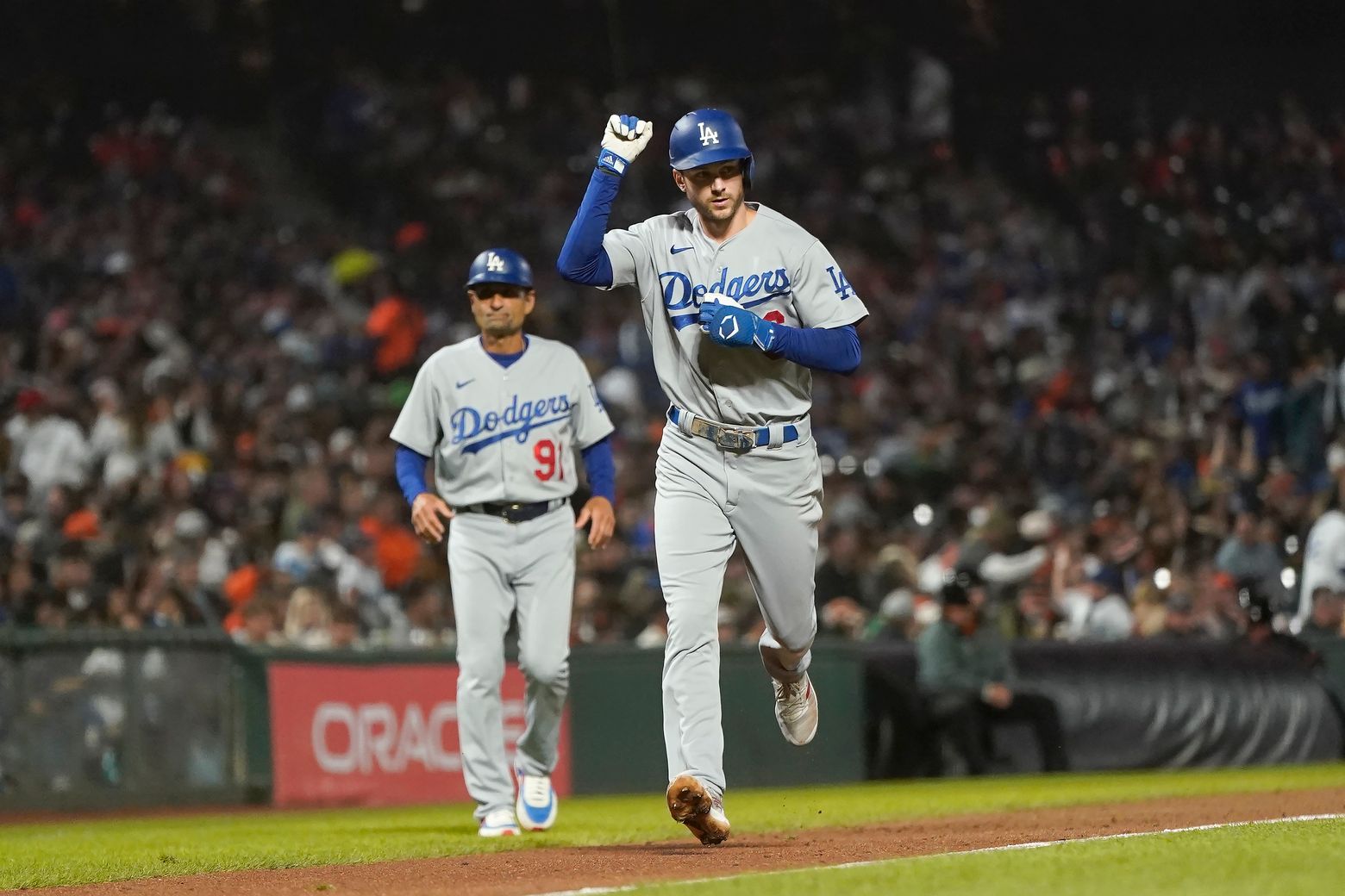 Los Angeles Dodgers: Max Muncy, Joc Pederson power Game 1 win