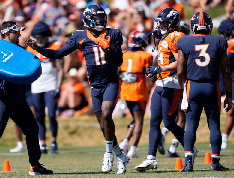 Journeyman Johnson leads Broncos' backups past Cowboys 17-7 - The