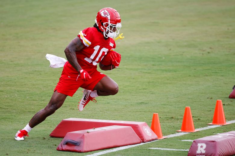 Kansas City Chiefs RB Isiah Pacheco cleared for contact