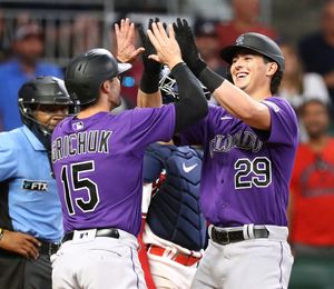 Wright wins 17th; Riley, Acuña homer as Braves edge Rockies