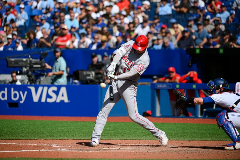 Watch: Blue Jays' Chapman upset at manager for pitching to Ohtani