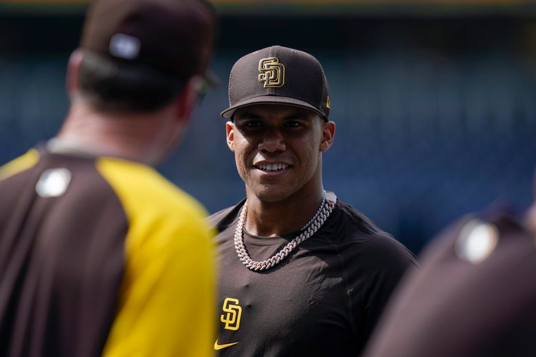 Juan Soto 'pumped' to join stacked San Diego Padres lineup, which roughs up  Colorado Rockies in slugger's debut - ESPN
