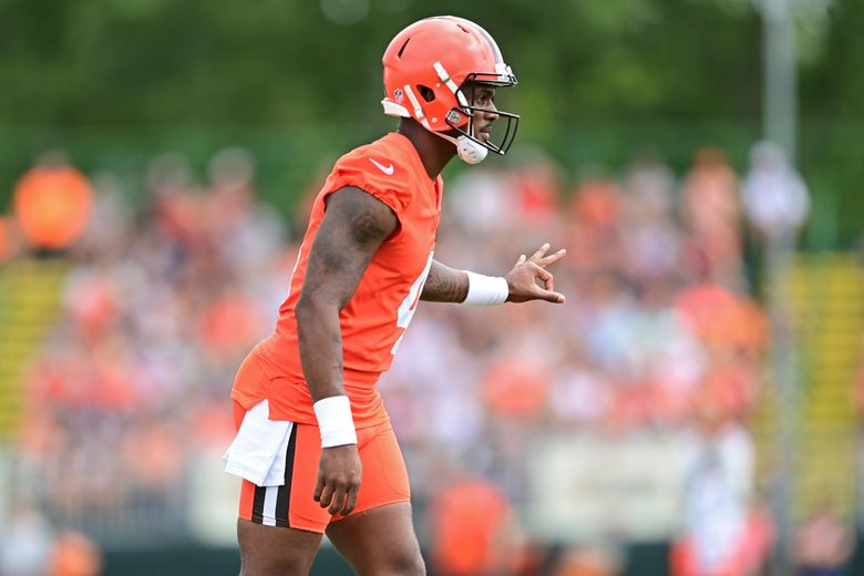 AP source: Browns work out QBs while awaiting Deshaun Watson's ruling