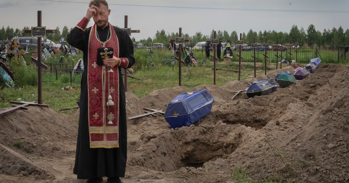 Buried as numbers, more of Bucha’s victims are laid to rest Buried as numbers, more of Bucha’s victims are laid to rest