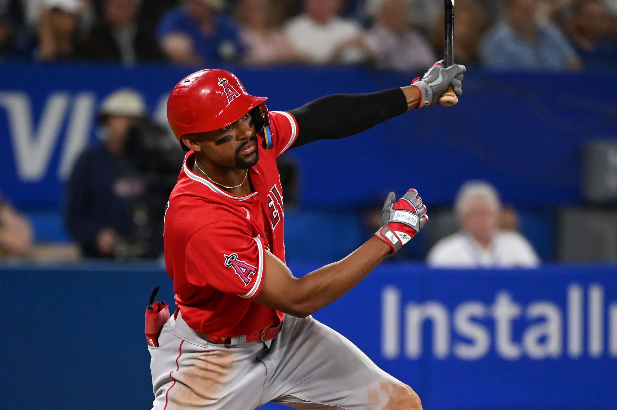 Mike Trout hits one of Angels' three homers in win over Jays