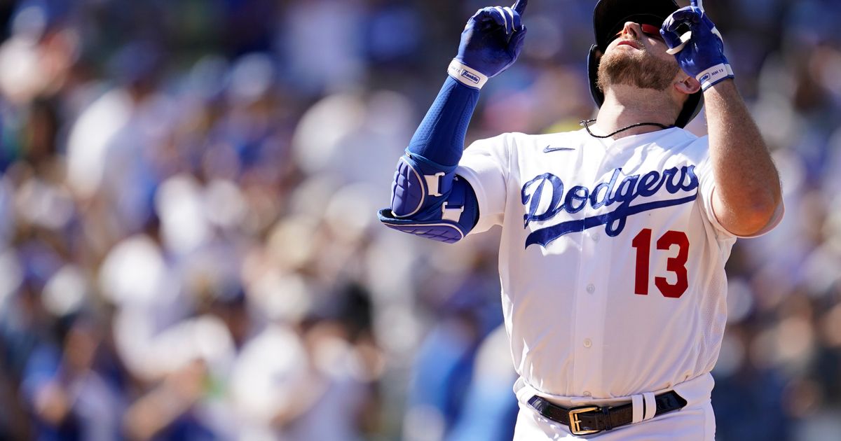 Dodgers, Muncy agree to $13.5M deal for 2023 | The Seattle Times