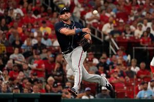 O'Neill's 3-run HR in 8th Lifts Cardinals Over Braves 6-3 - Bloomberg