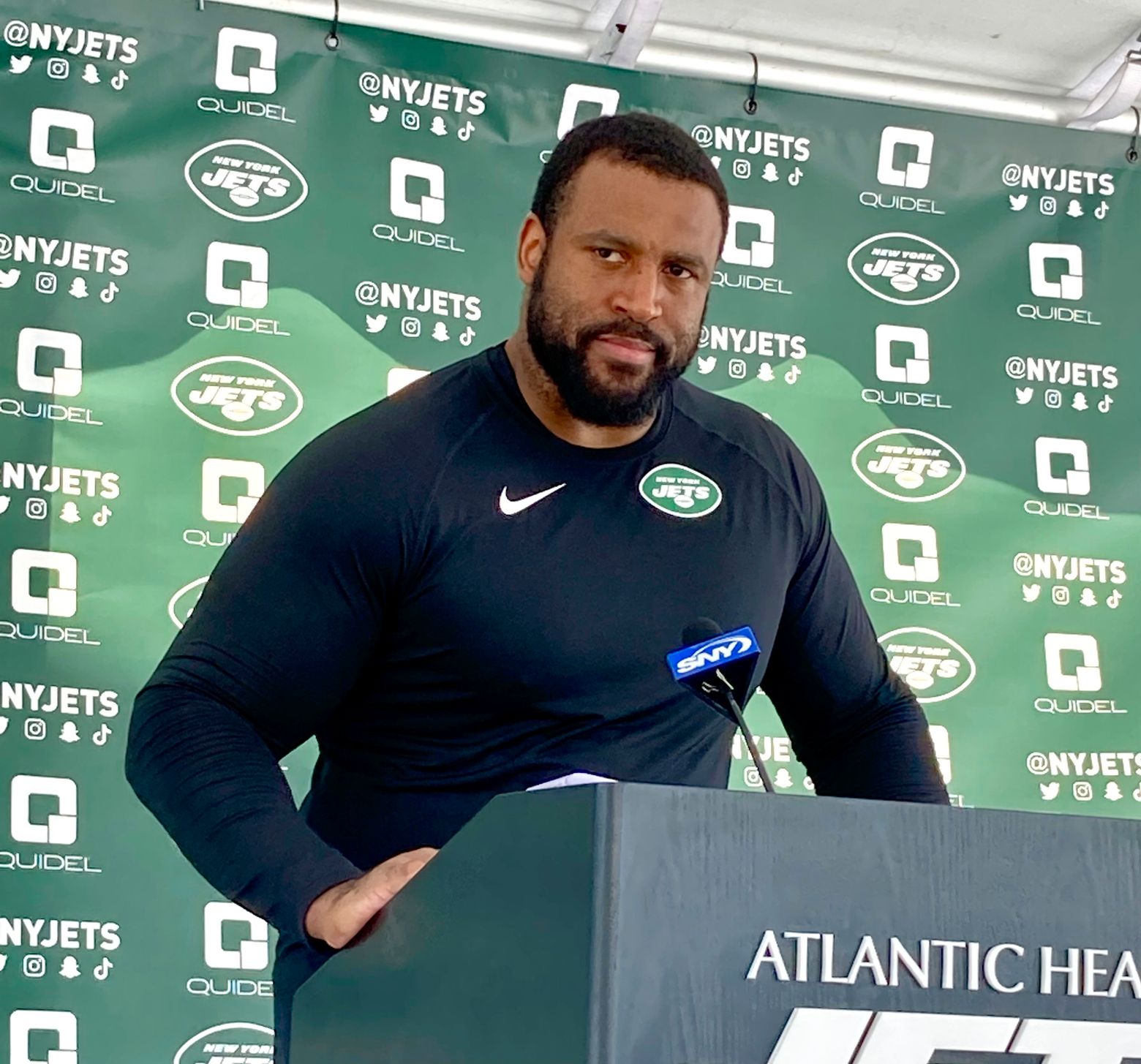 Jets' Duane Brown excited about matchup vs. the Seahawks