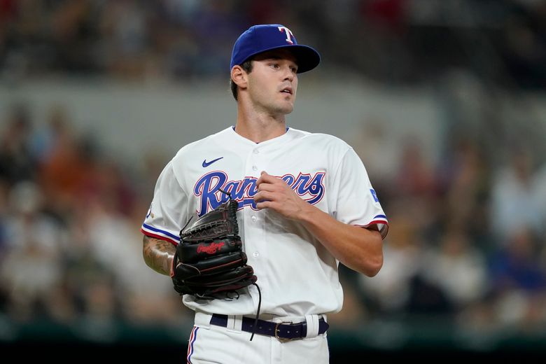 Texas Rangers shake up first round, take Kumar Rocker third, after