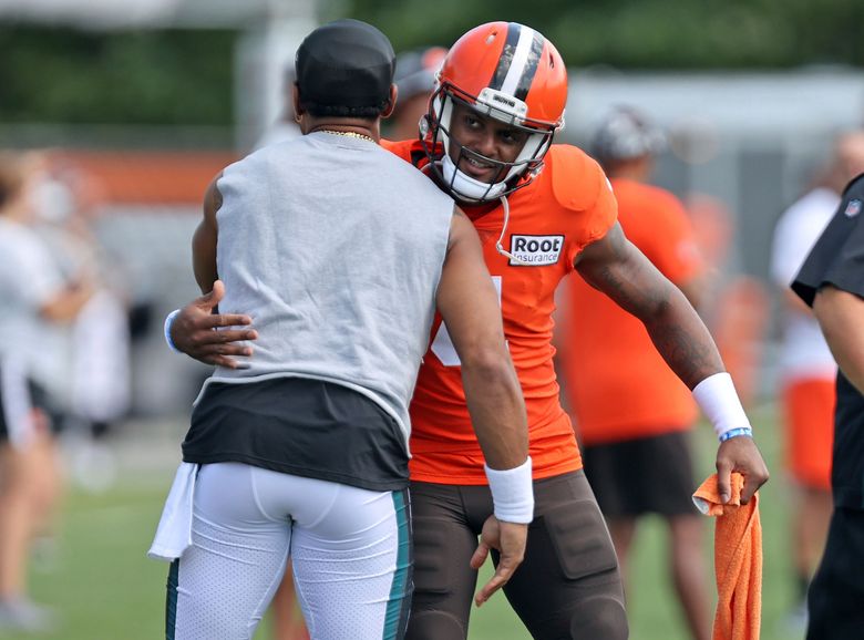 Cleveland Browns quarterback Deshaun Watson in practice 