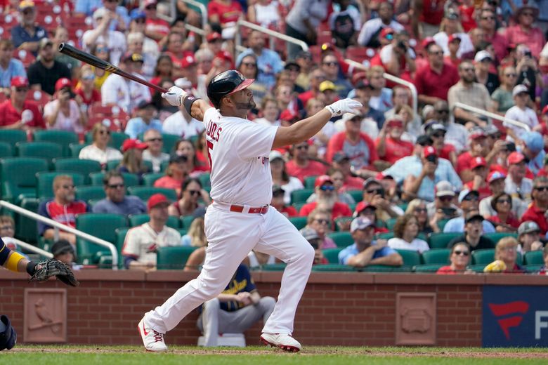 Pujols homers twice to help Cardinals knock off Brewers 6-3