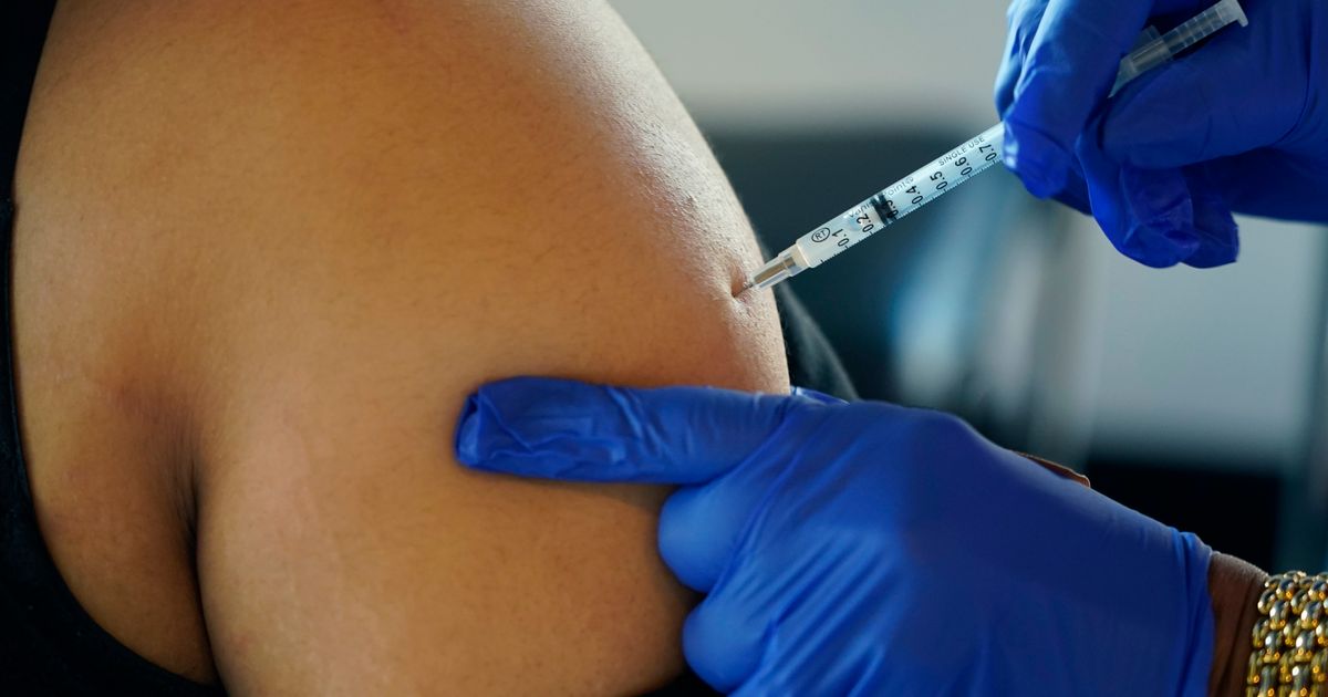 Pfizer asks EU drug regulator to OK tweaked COVID vaccine