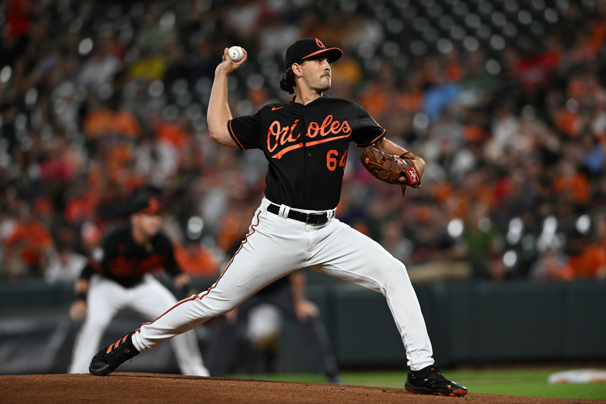 Orioles hold off Pirates 1-0 for 4th straight victory