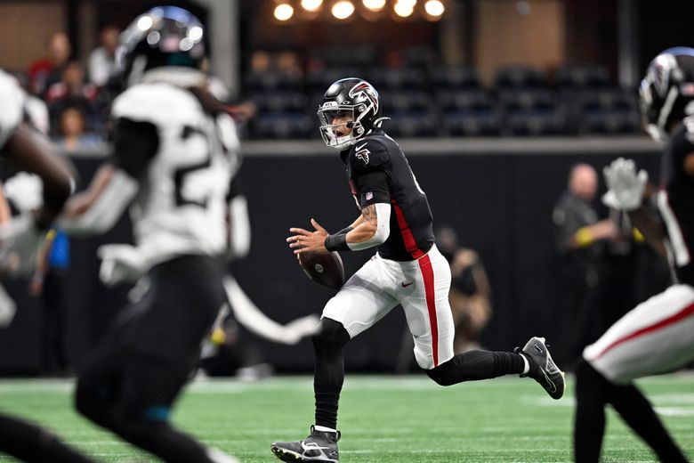 QB Desmond Ridder impressive in preseason debut, Falcons settle