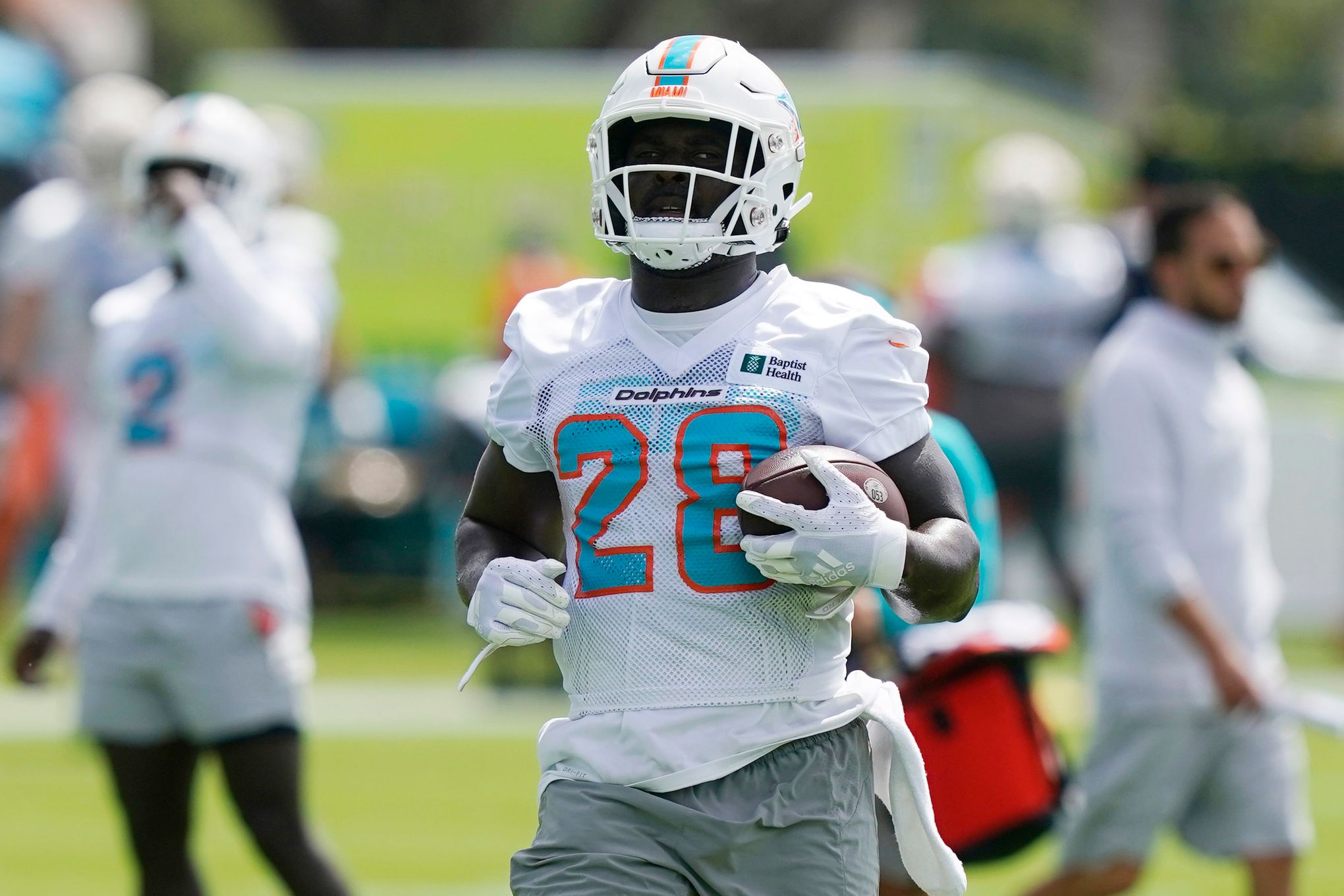 Michel, Sanu highlight wave of Dolphins roster cuts