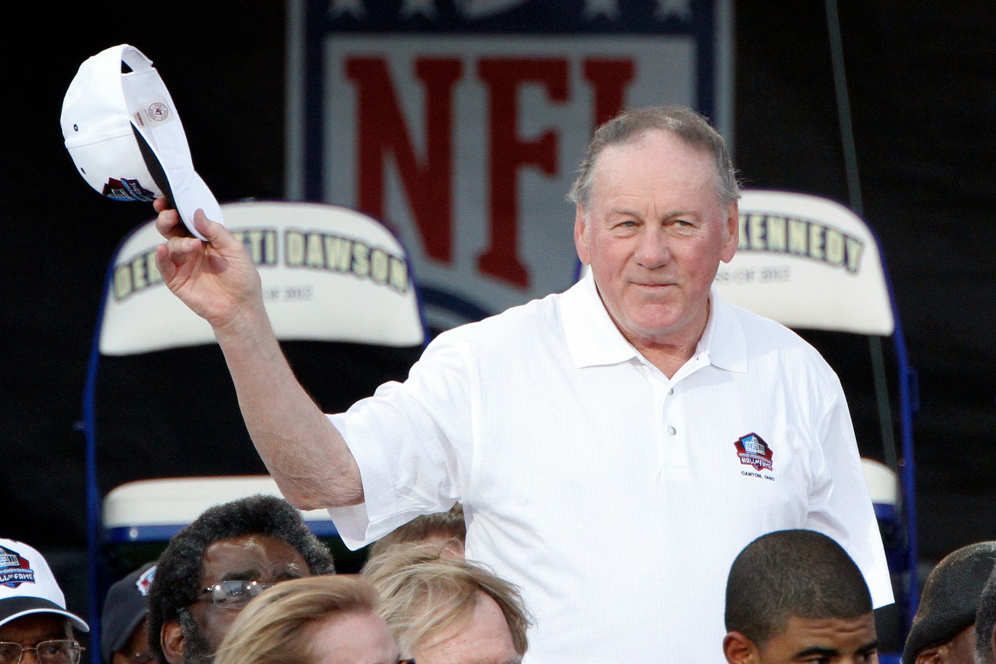 The story behind Len Dawson's halftime picture with Fresca