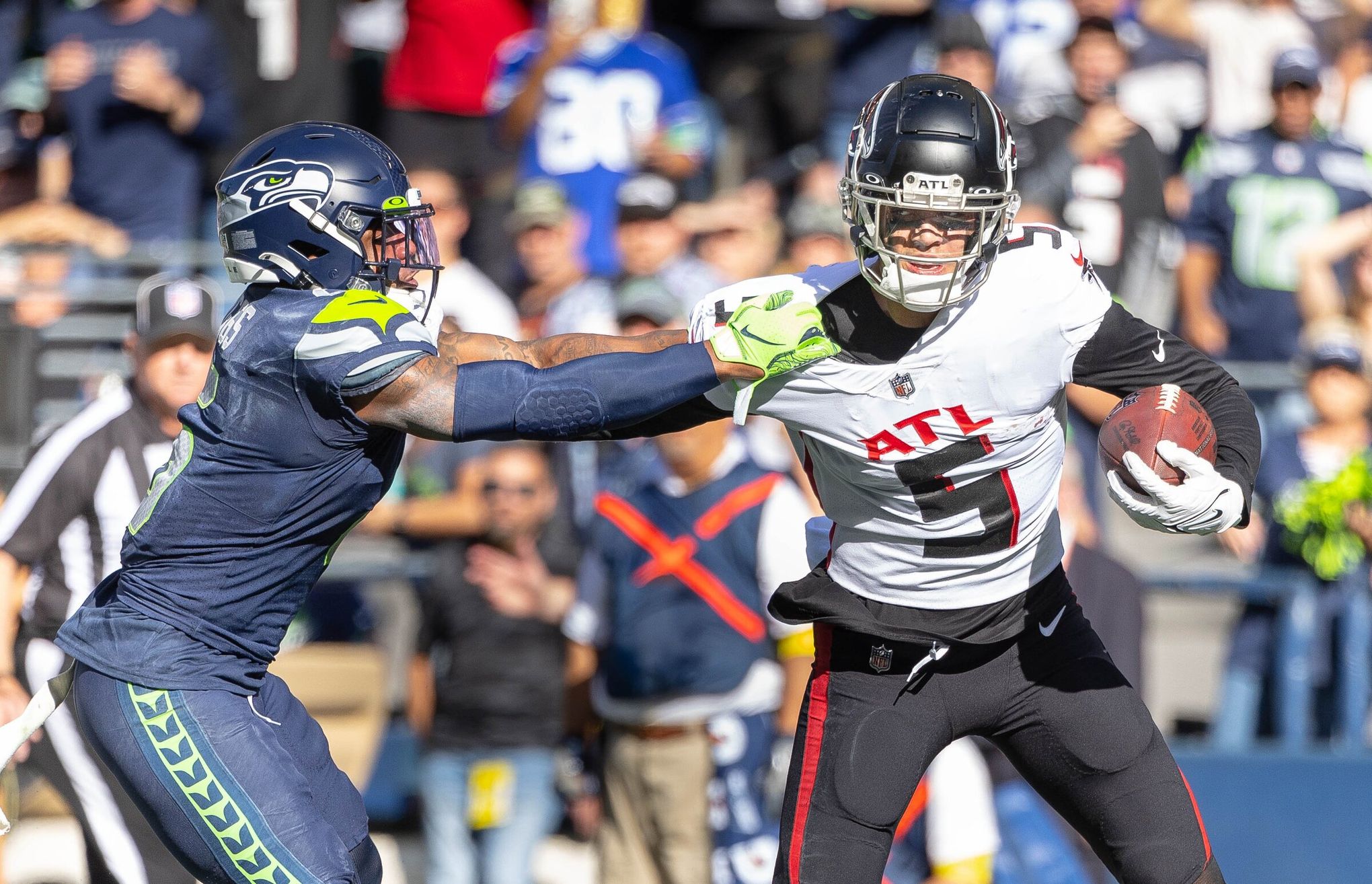 Falcons back Cordarrelle Patterson breaks loose for career-high 141 yards