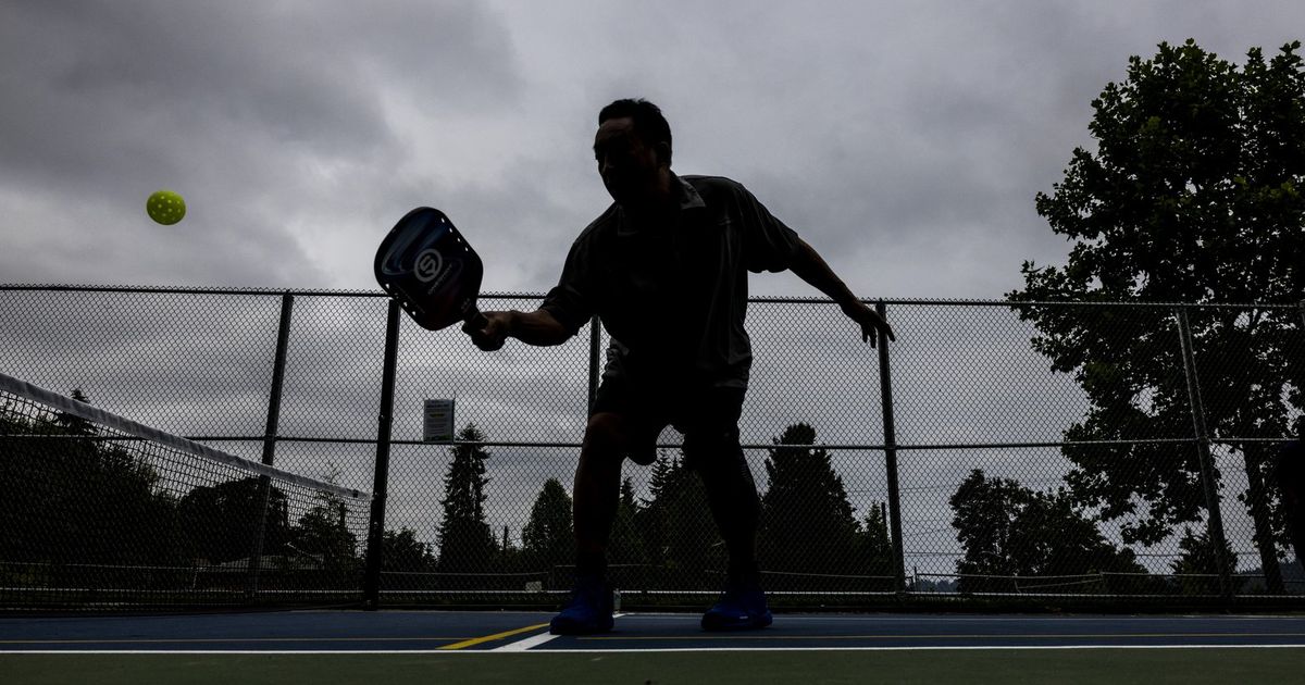 Woman Plays Pickleball With NFL Stars & Had No Clue Who They Were