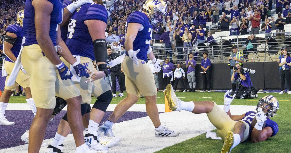 Projecting the UW Huskies' offensive depth chart ahead of the season opener  against Kent State